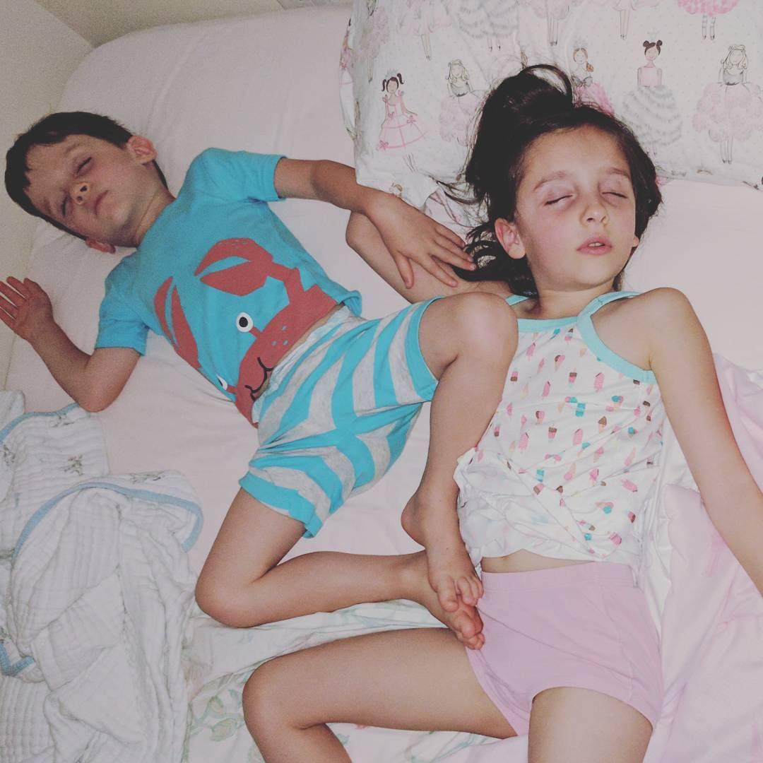 12am #sleepingsiblings&#8230;